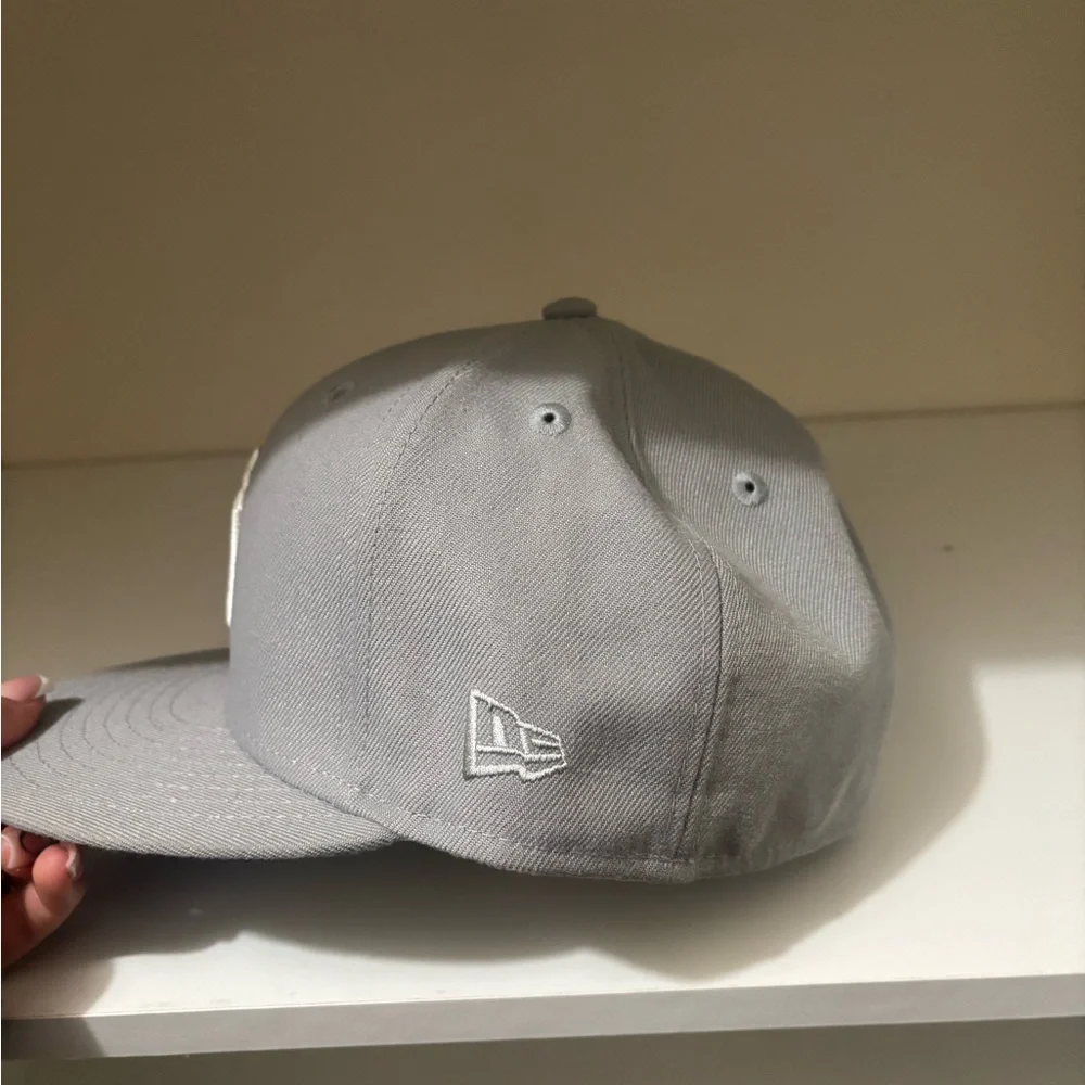 New Era Gray Cap - Picture 3 of 5